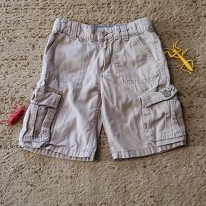 Boys sz7 Khaki Cargo Shorts